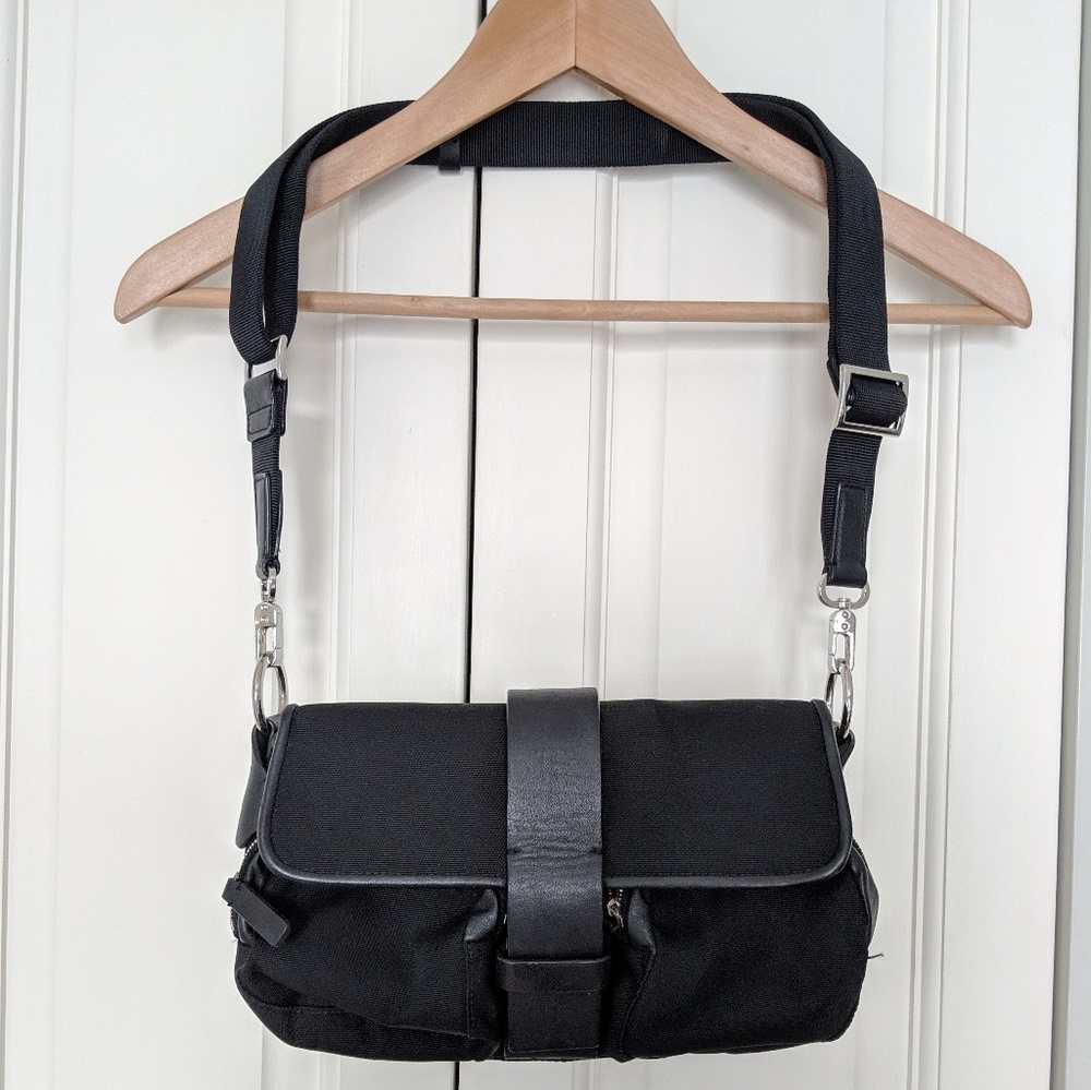 Agnes B. Voyage travel purse